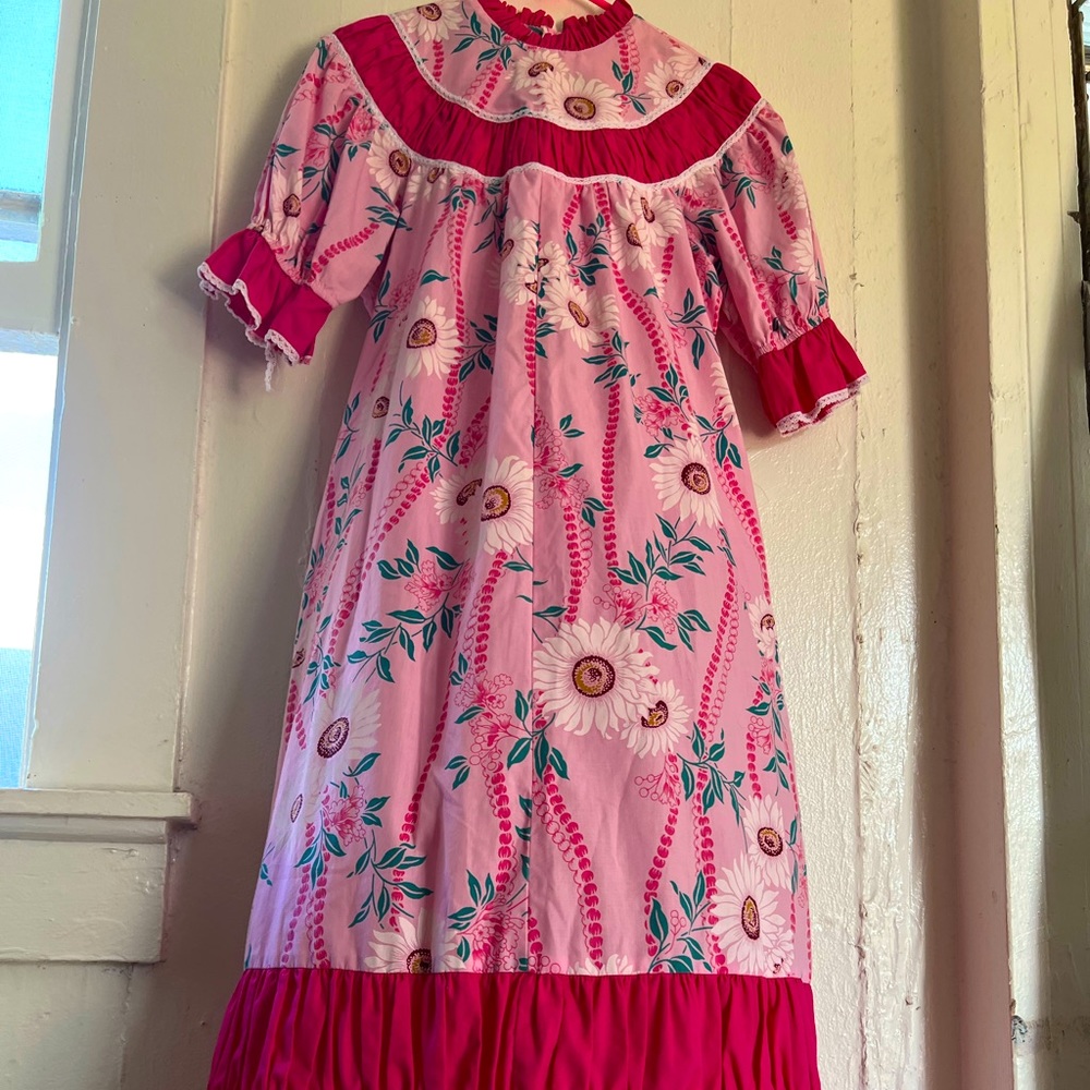 Women’s size 9-10 Muumuu. T&L Factory.